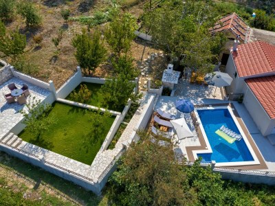 Holiday house Villa Silencio with pool - Outdoor photo 2