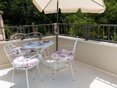 Holiday house Villa Silencio with pool - Outdoor photo 7