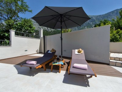 Holiday house Villa Silencio with pool - Outdoor photo 9