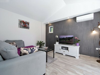 Holiday house Villa Silencio with pool - Outdoor photo 32