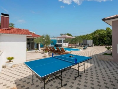 Villa Villa Korana *with pool and whirlpool* - Outdoor photo 8