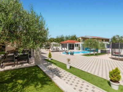 Villa Villa Korana *with pool and whirlpool* - Outdoor photo 9