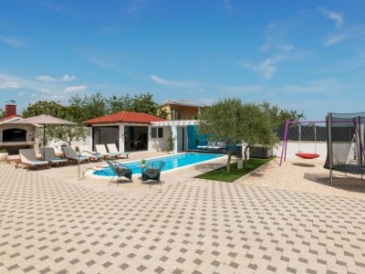 Villa Villa Korana *with pool and whirlpool* - Outdoor photo 10