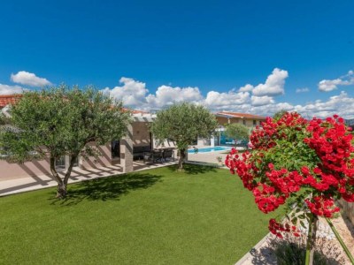 Villa Villa Korana *with pool and whirlpool* - Outdoor photo 14