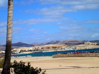 Apartment Beach Apartment directly by the sea - Vacation under palm trees - Environment photo 18