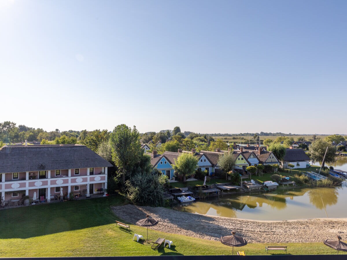 Holiday apartment Directly on Lake Neusiedl! - Outdoor photo 2