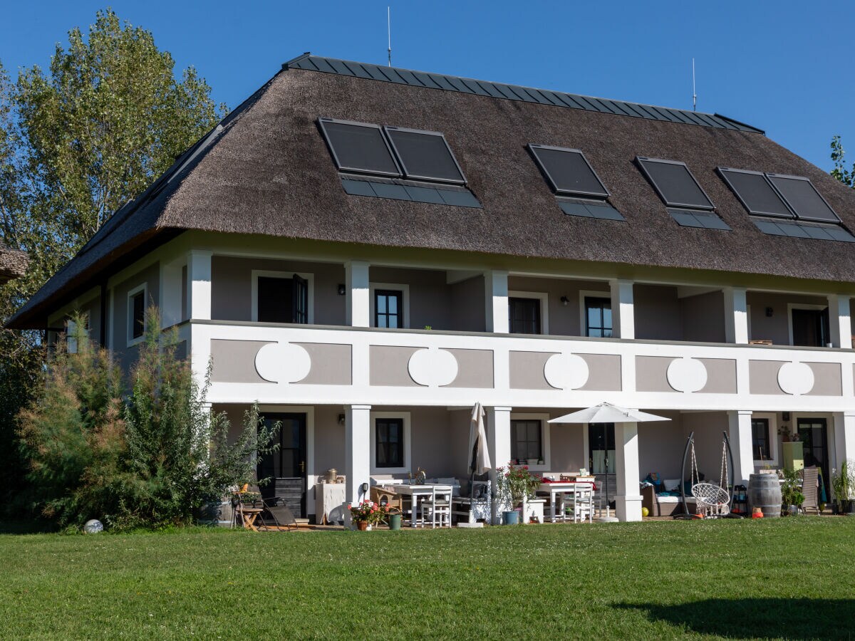 Holiday apartment Directly on Lake Neusiedl! - Outdoor photo 3