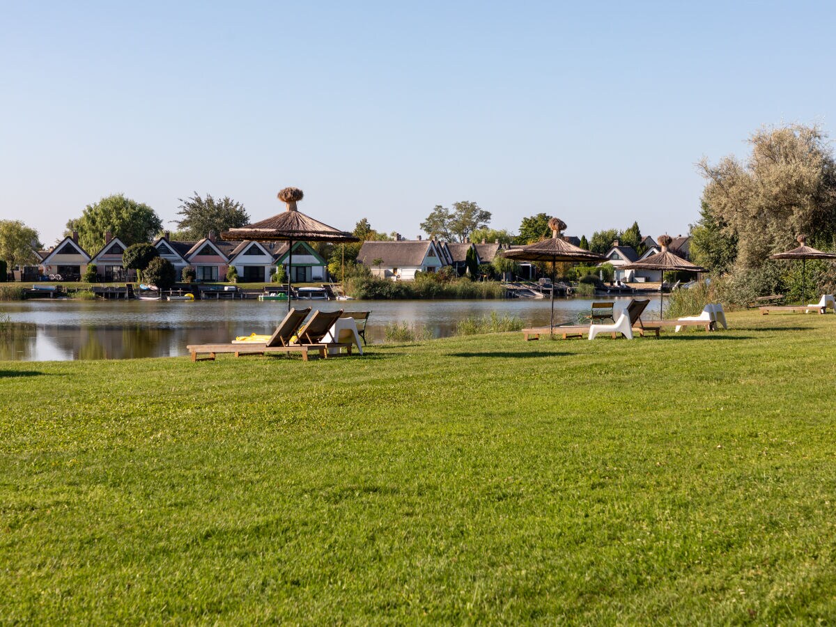 Holiday apartment Directly on Lake Neusiedl! - Outdoor photo 4
