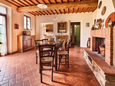 Villa Farmhouse in Chianti with Pool and Garden - Features photo 24