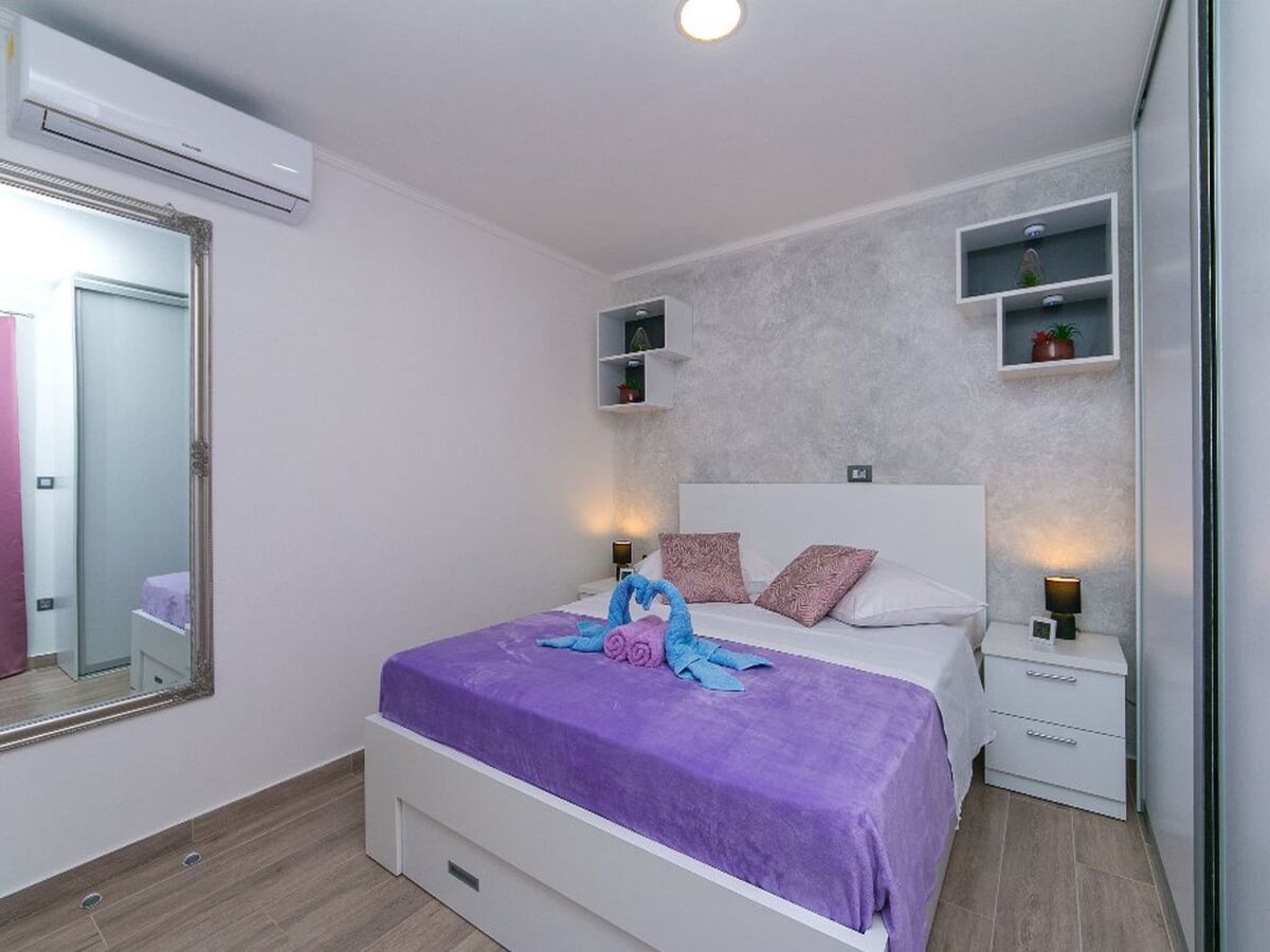 Apartment Apartment Papilio  - Two Bedroom Apartment with Terrace - Features photo 4