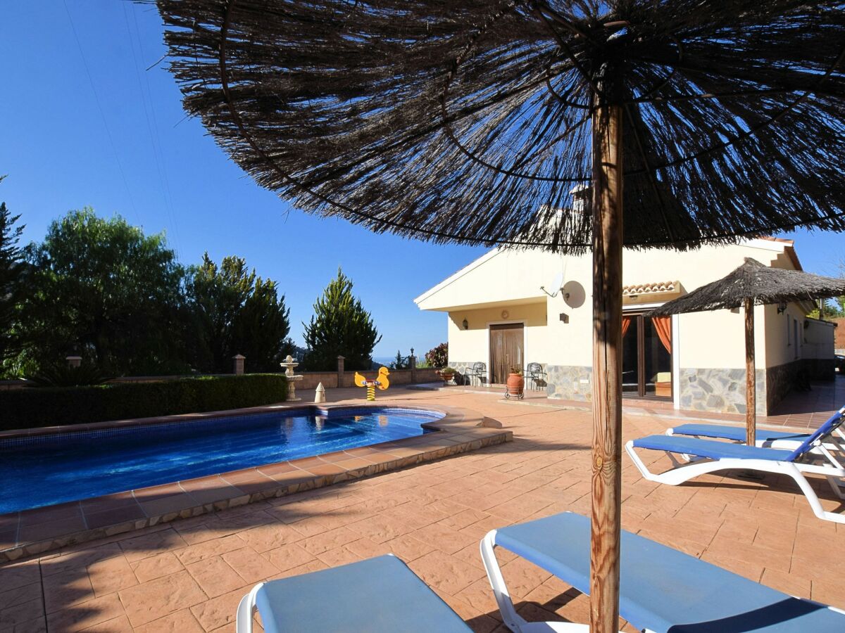 Holiday house Luxury villa in Sayalonga with private pool - Outdoor photo 3