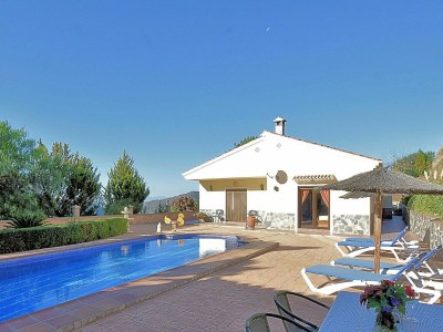 Holiday house Luxury villa in Sayalonga with private pool - Outdoor photo 7