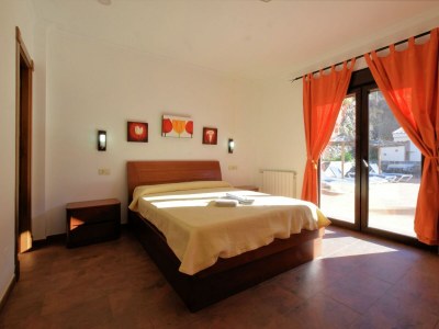 Holiday house Luxury villa in Sayalonga with private pool - Features photo 24