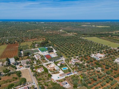 Holiday house Villa with swimming pool - Outdoor photo 2