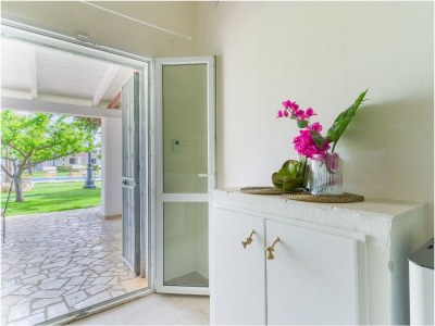 Holiday house Villa with swimming pool - Features photo 16