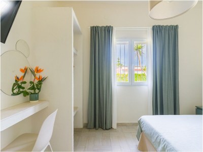 Holiday house Villa with swimming pool - Features photo 23