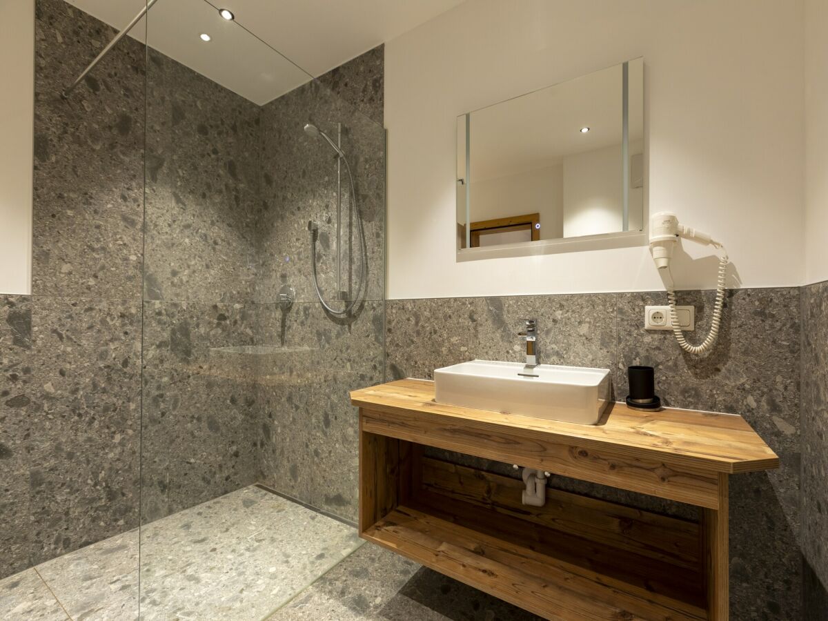 Apartment Apartment in Stubaital near Ski Lift - Features photo 5