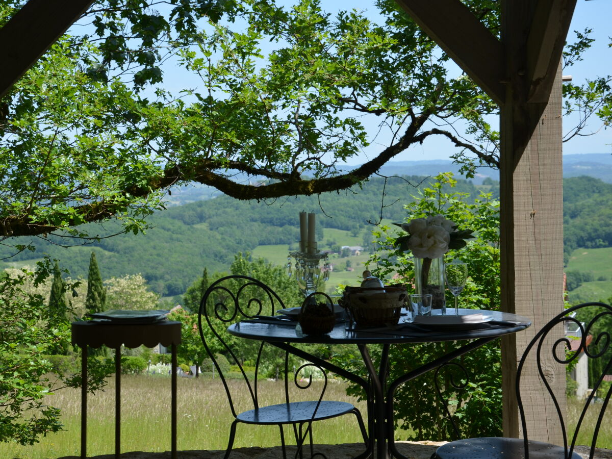 Holiday house No title