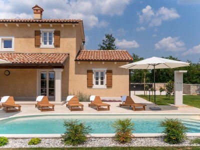 Villa Villa Lucija in Bazgalji - Villa