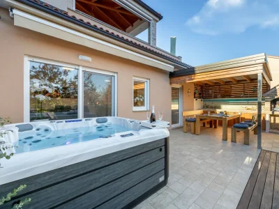 Holiday apartment Taja with whirpool in Čižići - Holiday apartment