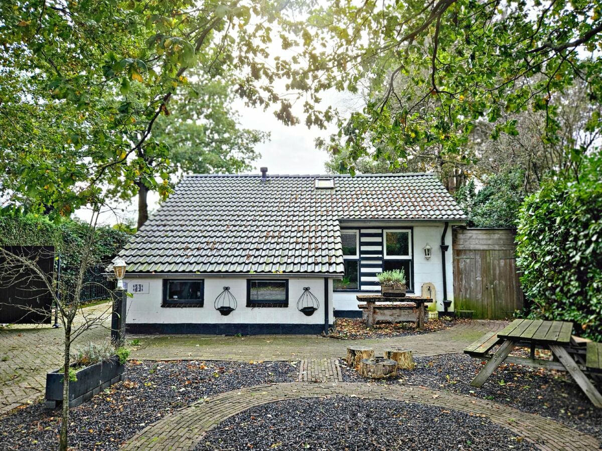 Holiday house Malerischer Aufenthalt in der Nähe von Stadt und See