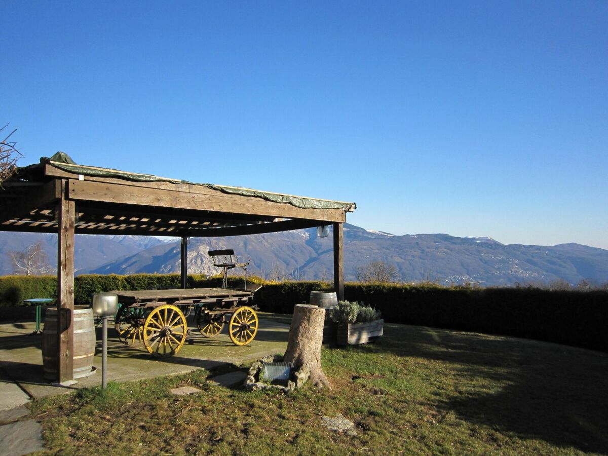 Farmhouse Farmhouse in Verbania with Mountain Views - Outdoor photo 2