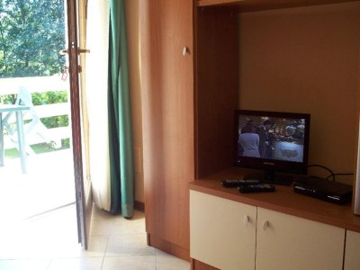 Holiday house Cottage in Intra with Lake and Mountain Views - Features photo 7