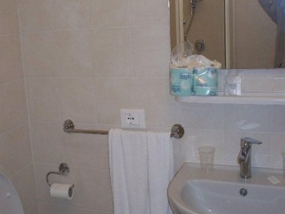 Holiday house Cottage in Intra with Lake and Mountain Views - Features photo 10