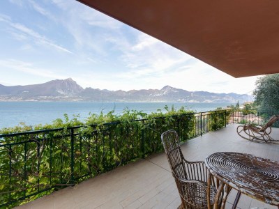 Villa Villa in Torri with Pool & Mountain Views - Outdoor photo 4