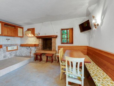 Villa Villa in Torri with Pool & Mountain Views - Features photo 20