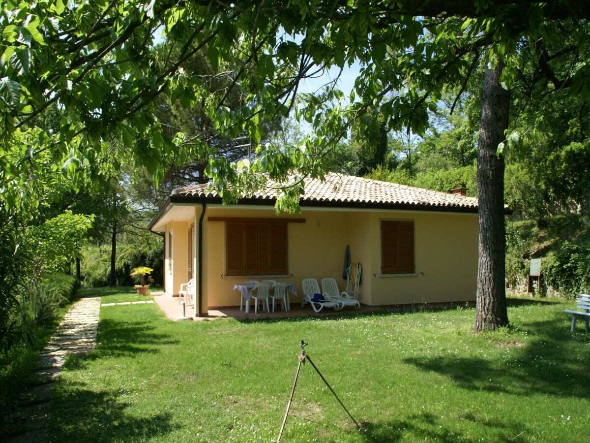 Holiday house Ferienhaus in Garda am See mit Pool