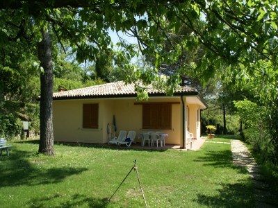 Holiday house Ferienhaus in Garda am See mit Pool - Outdoor photo 2