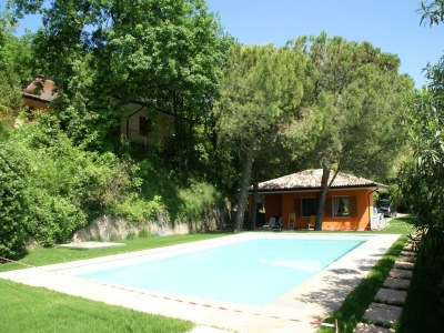 Bungalow Bungalow in Garda near Lake Garda & Vineyards in Costermano - Bungalow