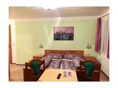 Holiday room Dreibettzimmer #1 für Selbstversorger - Features photo 15