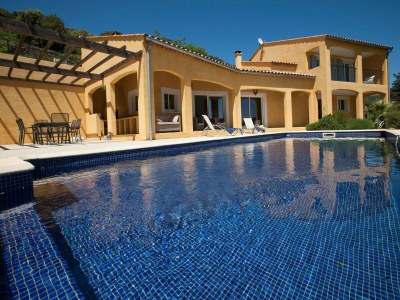 Villa Roquebrun Villa mit Pool in Hérault - Villa