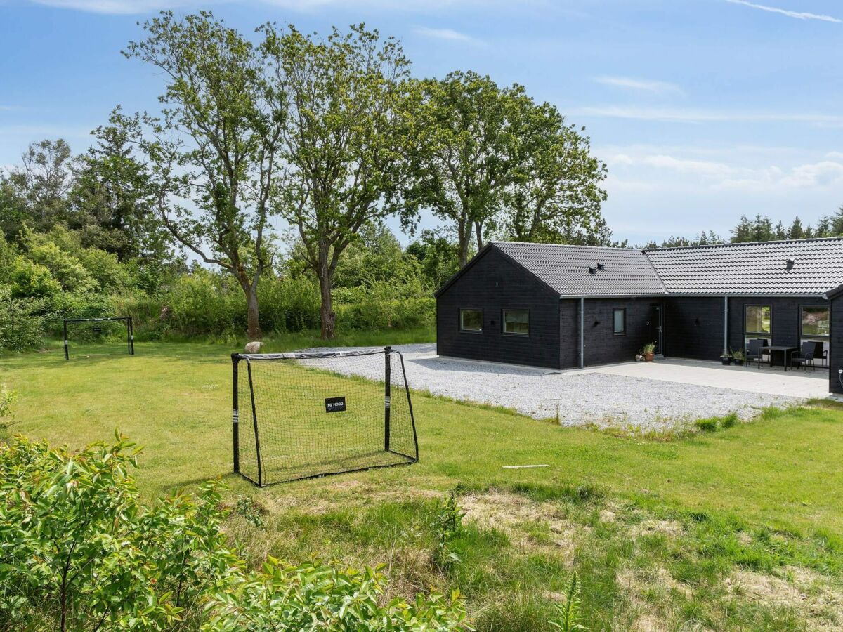 Holiday house Geraumiges Refugium fur 20 -- By Traum Ferienwohnungen - Outdoor photo 2