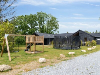 Holiday house Geraumiges Refugium fur 20 -- By Traum Ferienwohnungen - Outdoor photo 6