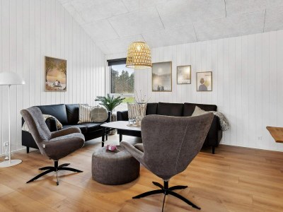 Holiday house Geraumiges Refugium fur 20 -- By Traum Ferienwohnungen - Outdoor photo 26