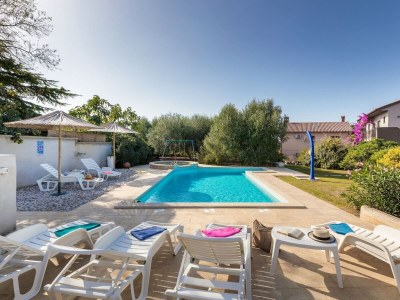 Apartment Sabi Relax Zone Apartment - Private Pool & Jacuzzi - Outdoor photo 19