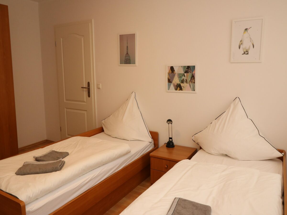 Apartment Holiday Home near Essen Trade Fair & Terrace - Features photo 3
