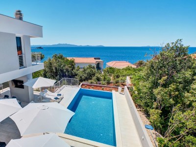 Villa with pool and sea view 80m from the beach KorÄ - Outdoor photo 2