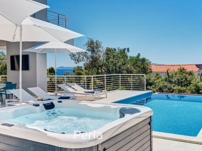 Villa with pool and sea view 80m from the beach KorÄ - Outdoor photo 3