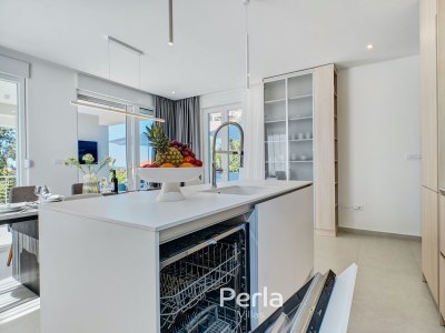 Villa with pool and sea view 80m from the beach KorÄ - Features photo 21