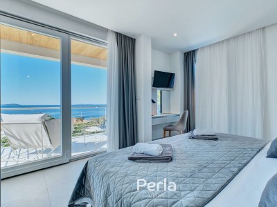 Villa with pool and sea view 80m from the beach KorÄ - Features photo 24