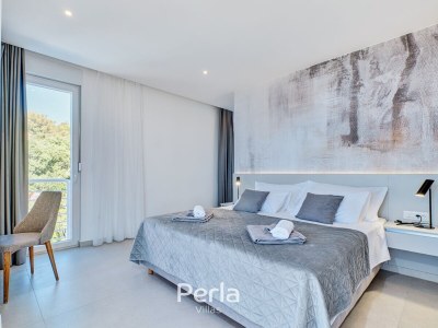 Villa with pool and sea view 80m from the beach KorÄ - Features photo 29