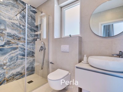 Villa with pool and sea view 80m from the beach KorÄ - Features photo 30