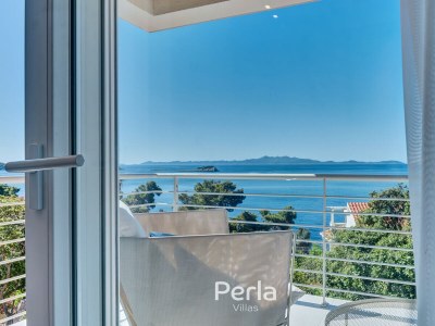 Villa with pool and sea view 80m from the beach KorÄ - Features photo 31