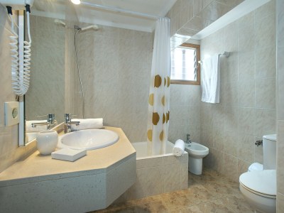 Villa Villa Guillermo - Features photo 13