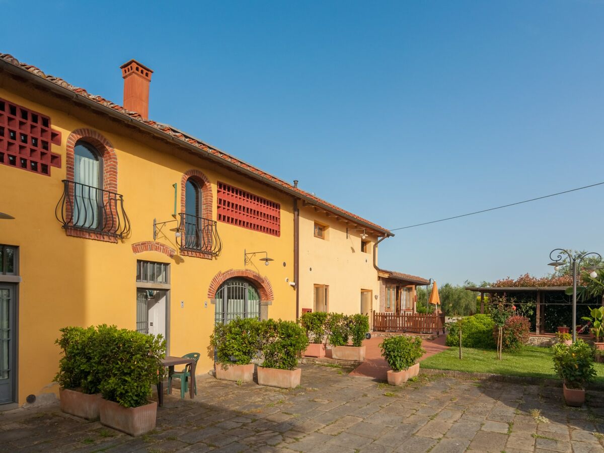 Cottage Herrenhaus mit Pool und Spielbereich - Outdoor photo 3