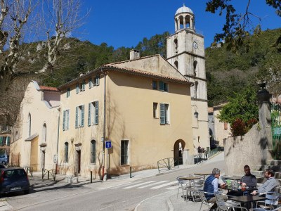 Holiday house Villa in Meounes-Les-Montrieux - Environment photo 34